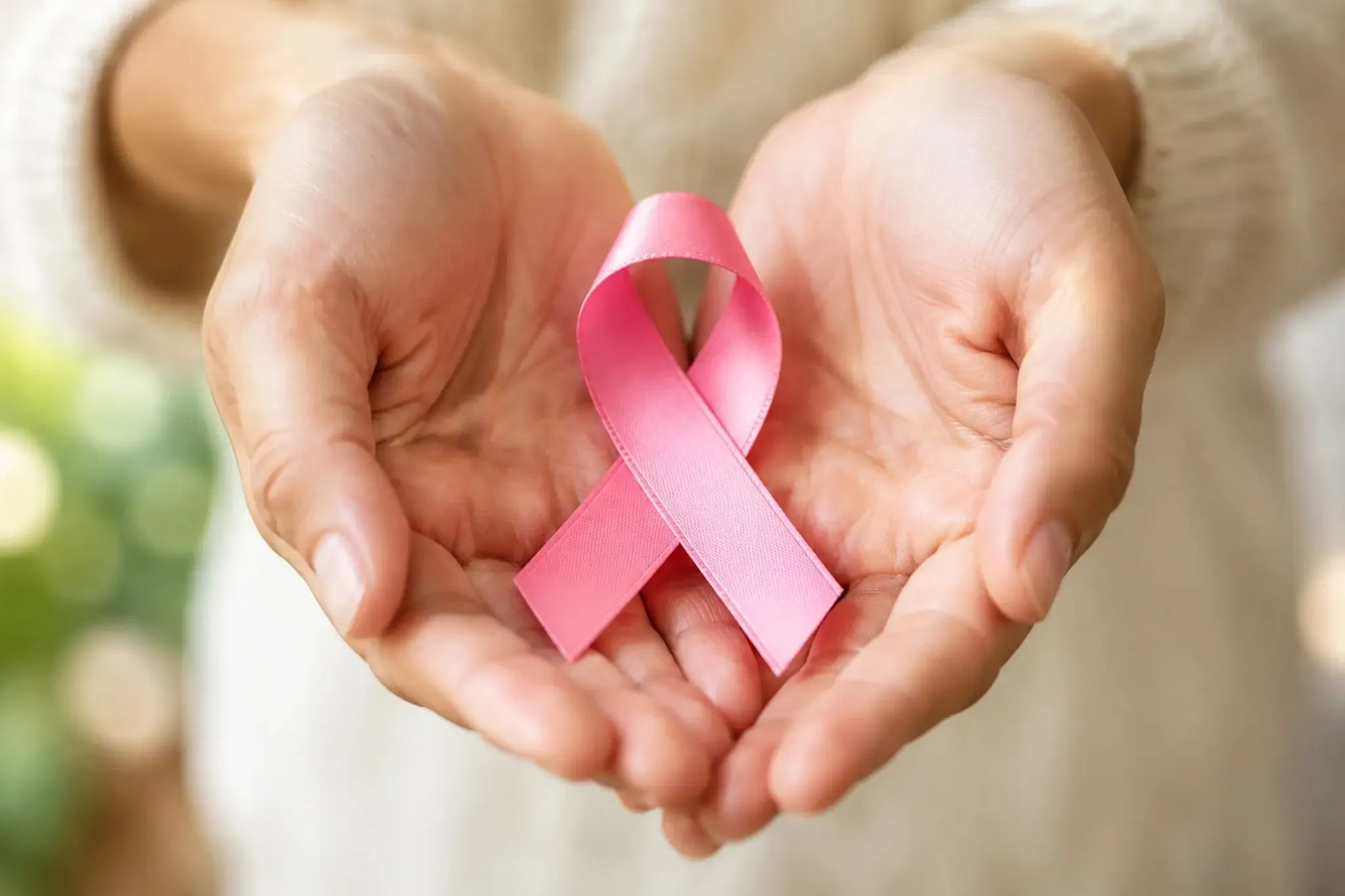 عفونت ایدز (HIV) در کودکان؛ علائم، راه‌های انتقال و درمان