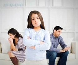 آموزش لباس پوشیدن به کودک