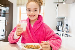 اهمیت تغذیه کودک در سنین 7 تا 11 سالگی | گهوارک