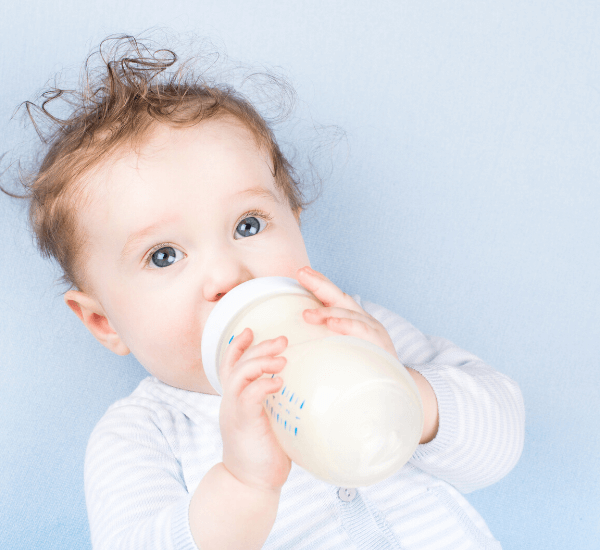 تغذیه کودک با شیرخشک